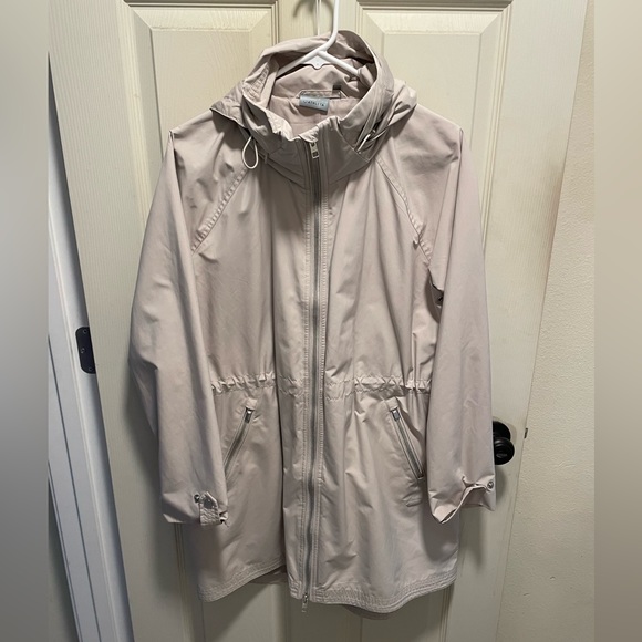 Athleta Misty rain jacket - size medium - off white - Picture 2 of 3